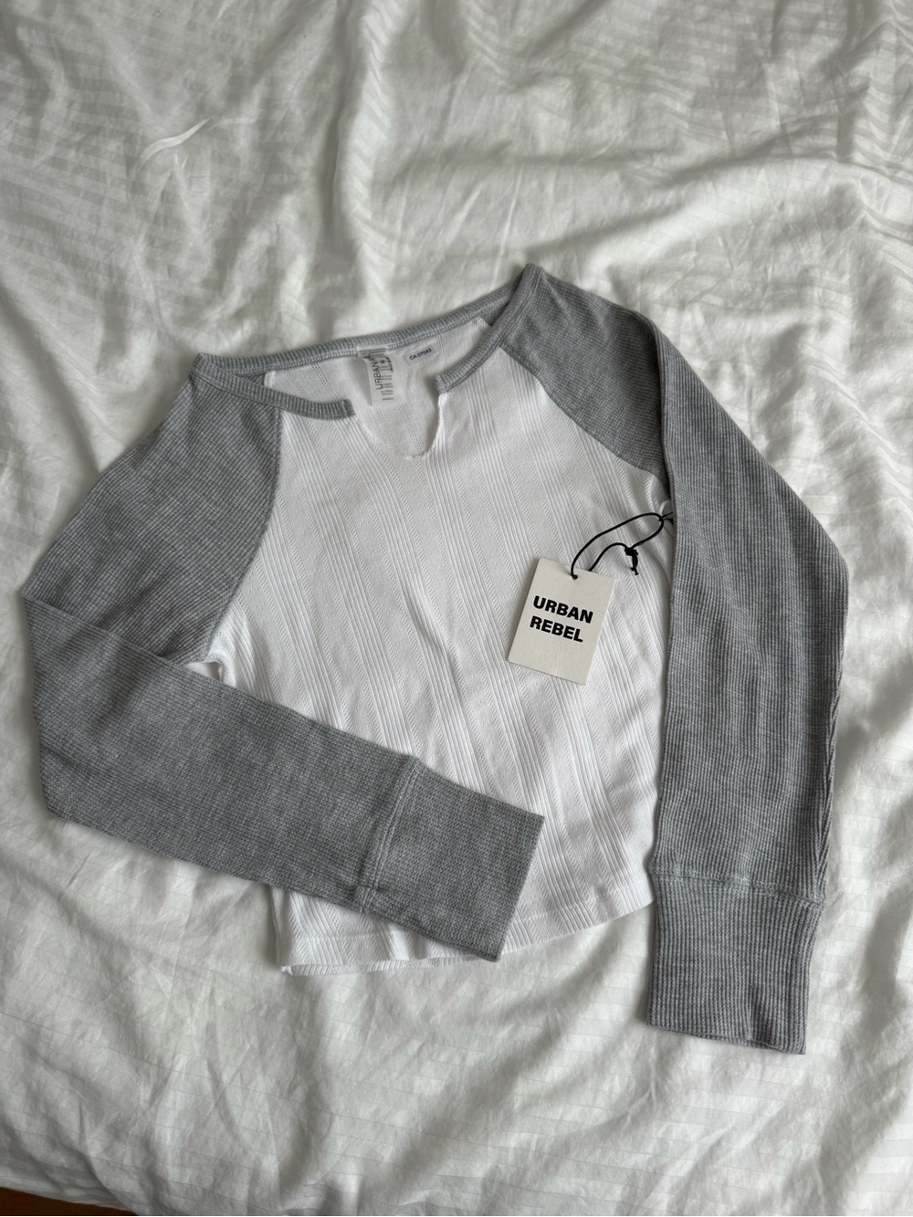 Urban Rebel Grey & White Waffle Knit Baseball Top — Size M (New with Tags)